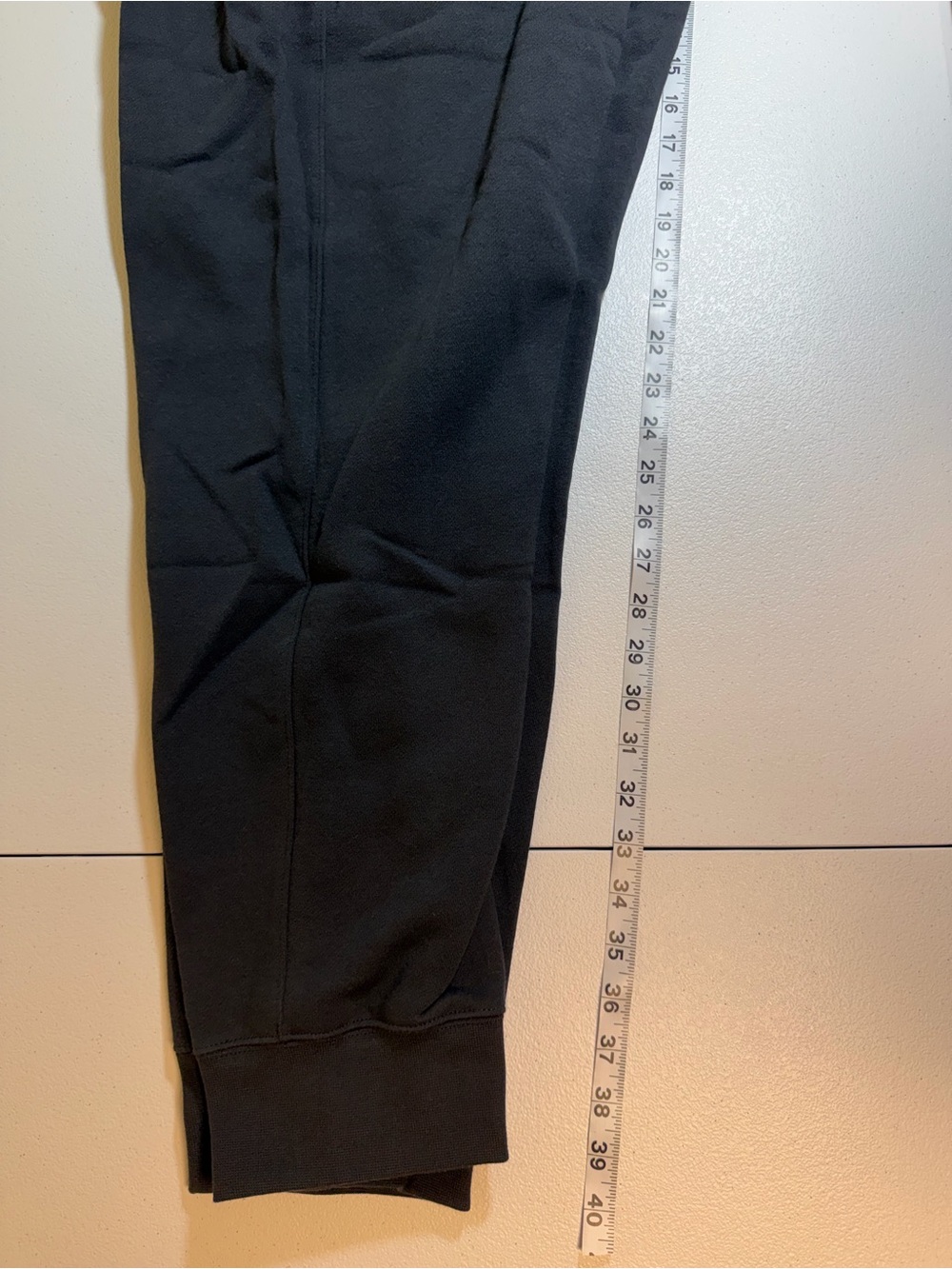 Nike Men’s Black Fleece Jogger Sweatpants NWT Size XL White Nike Embroidered 🔥 - Picture 16 of 16
